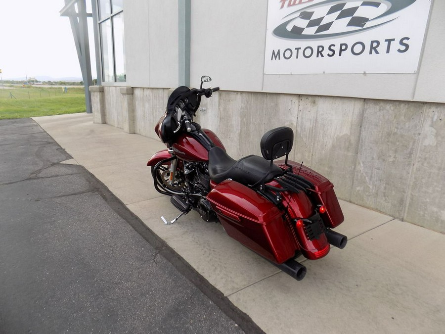 2017 Harley-Davidson® FLHX - Street Glide®