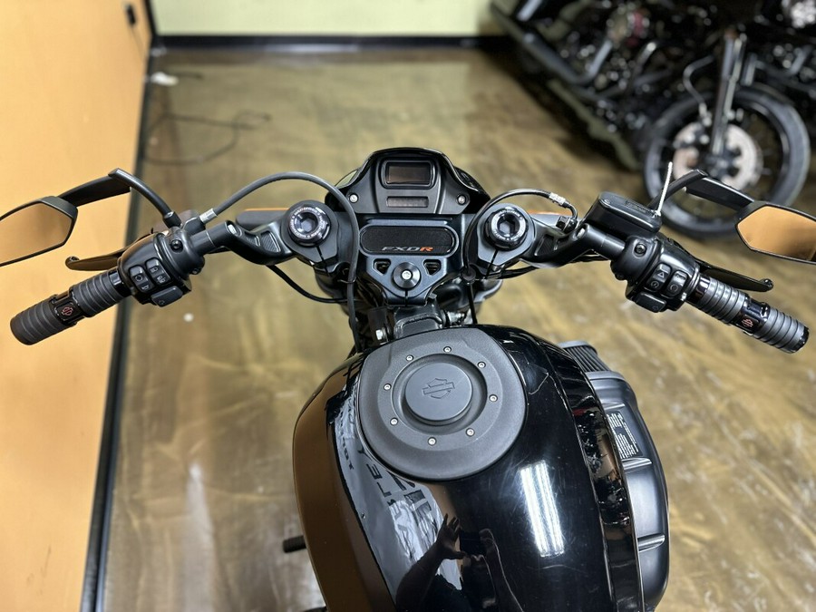 FXDRS 2019 FXDR™ 114