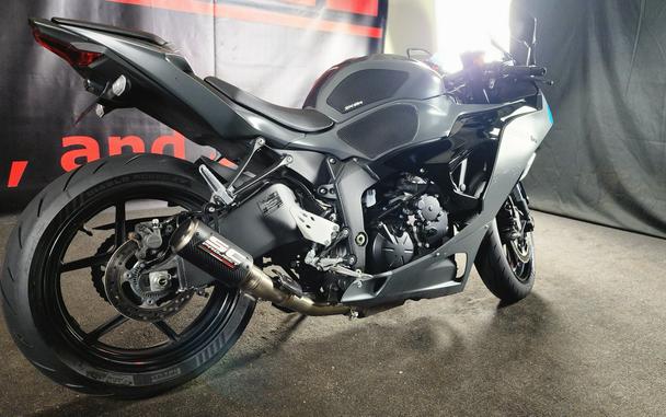 2025 KAWASAKI NINJA ZX-6R - F022012