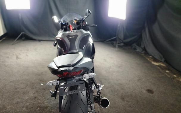 2025 KAWASAKI NINJA ZX-6R - F022012