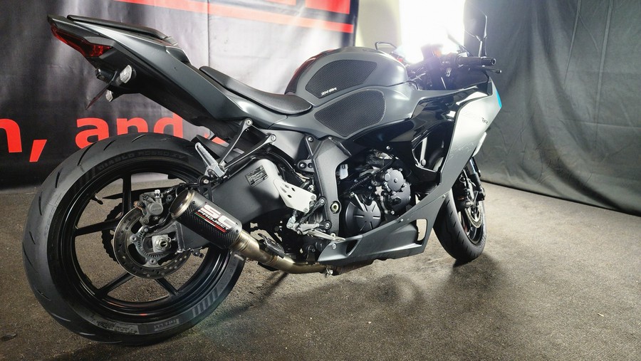 2025 KAWASAKI NINJA ZX-6R - F022012