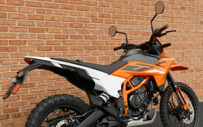 2025 KTM Adventure R 390