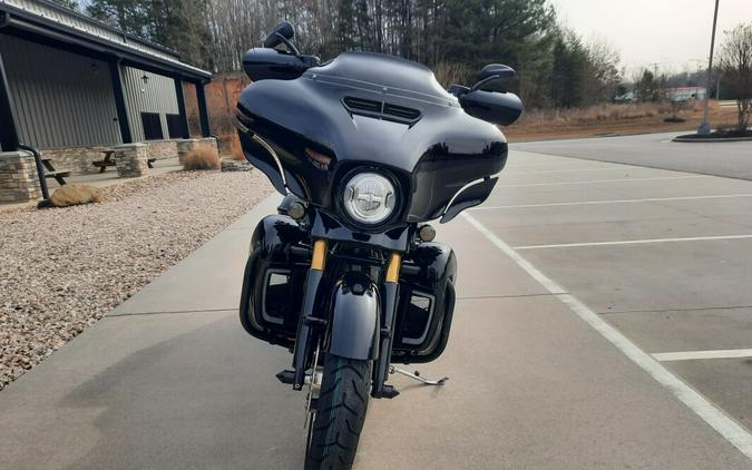 2014 Harley-Davidson® Street Glide® Vivid Black