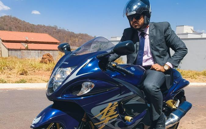 2009 SUZUKI GSX1300R - F101557