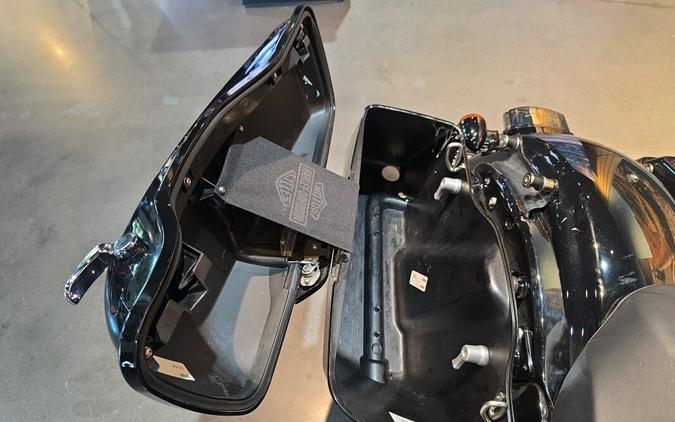 FLHXST 2023 Street Glide® ST