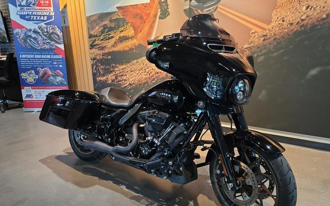 FLHXST 2023 Street Glide® ST