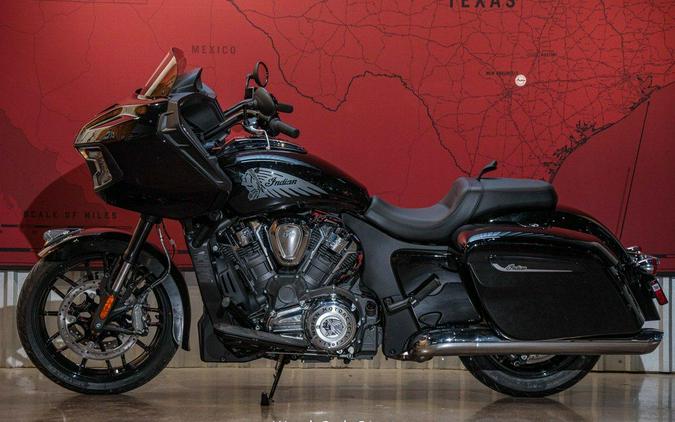 2024 Indian Motorcycle® Challenger Base