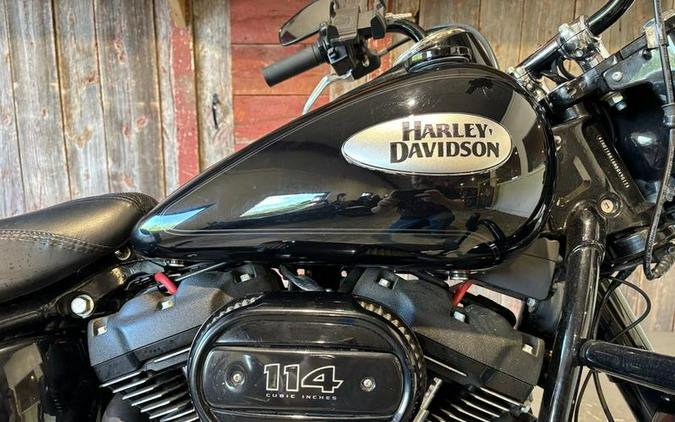 2022 Harley-Davidson® FLHCS - Heritage Classic 114