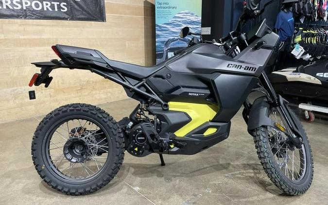 2025 Can-Am® Origin Carbon Black