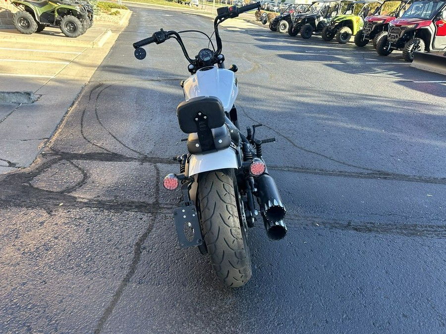 2024 Indian Motorcycle® Scout® Bobber Sixty ABS Ghost White Metallic