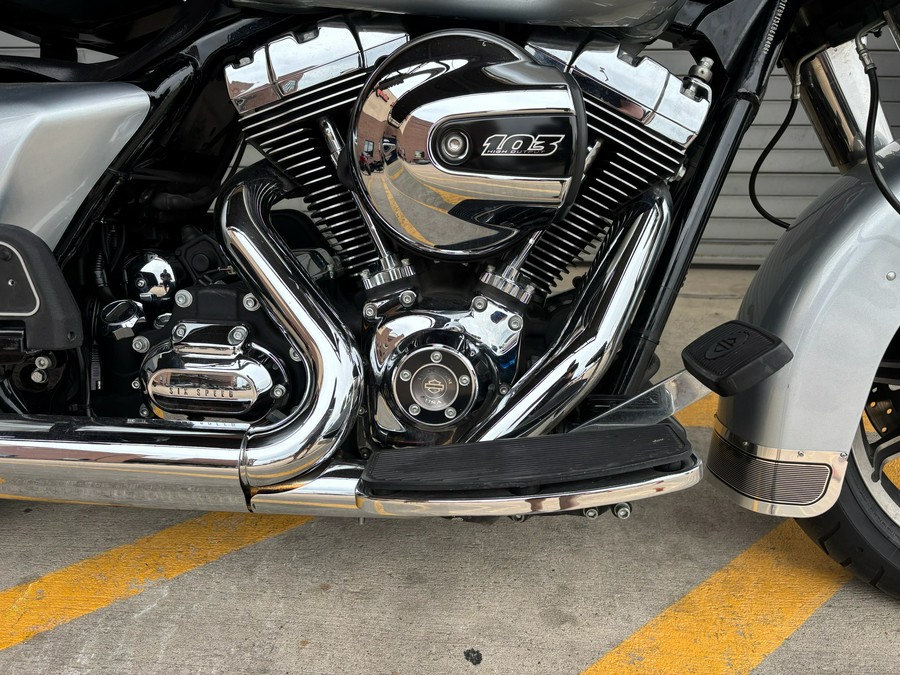 2014 Harley-Davidson Road King®