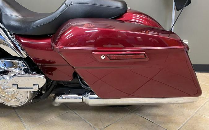 2017 Harley-Davidson Street Glide® Base