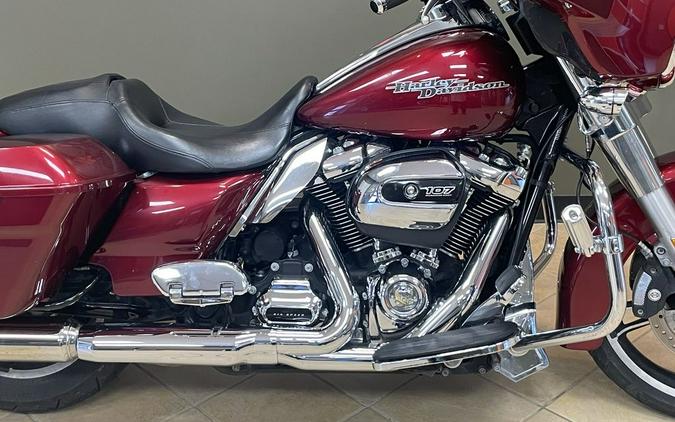 2017 Harley-Davidson Street Glide® Base