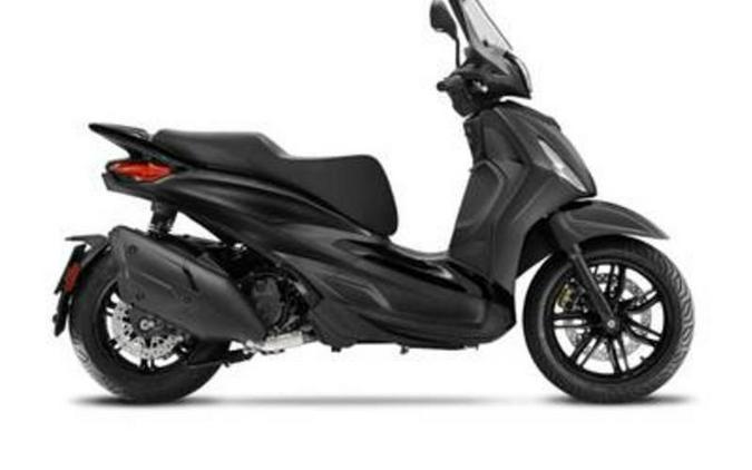 2024 Piaggio BV 400 Sport Deep Black