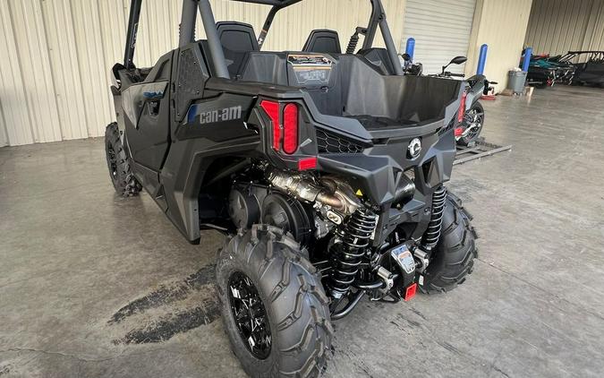 2025 Can-Am® Maverick Trail DPS 1000