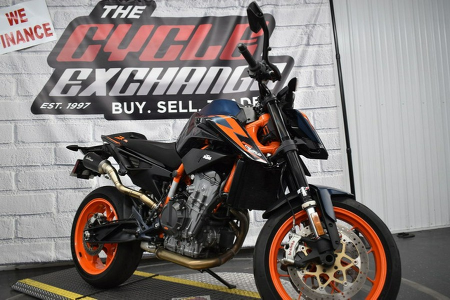 2022 KTM Duke 890 R