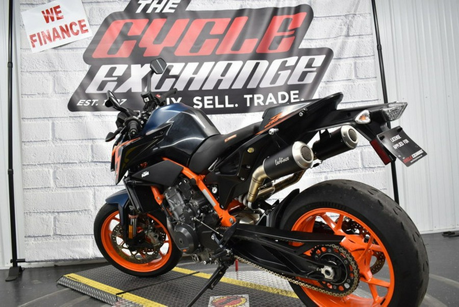 2022 KTM Duke 890 R