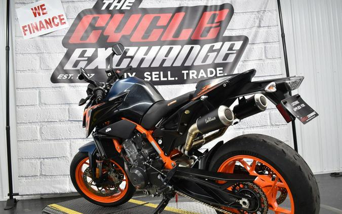 2022 KTM Duke 890 R