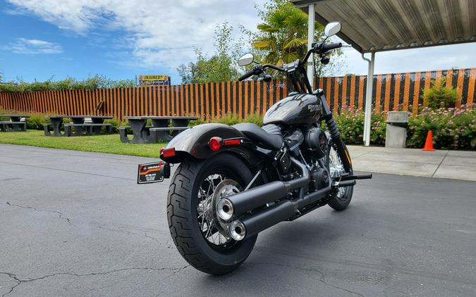 2020 Harley-Davidson Street Bob River Rock Gray