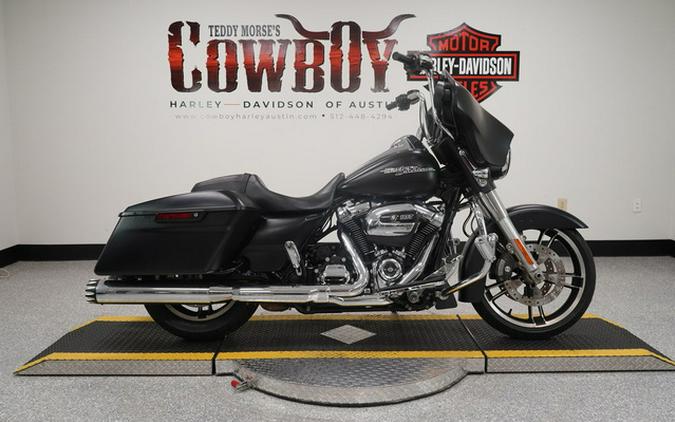 2017 Harley-Davidson Street Glide FLHXS - Special