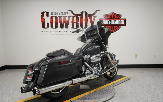 2017 Harley-Davidson Street Glide FLHXS - Special