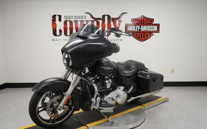 2017 Harley-Davidson Street Glide FLHXS - Special
