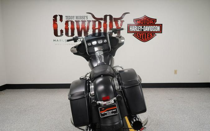 2017 Harley-Davidson Street Glide FLHXS - Special