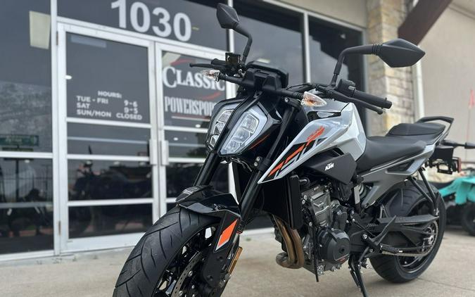 2024 KTM 790 Duke