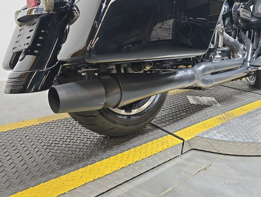 FLTRXS 2017 Road Glide® Special