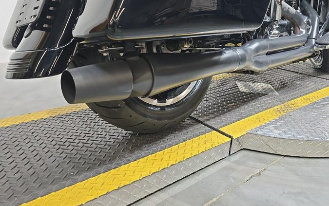 FLTRXS 2017 Road Glide® Special