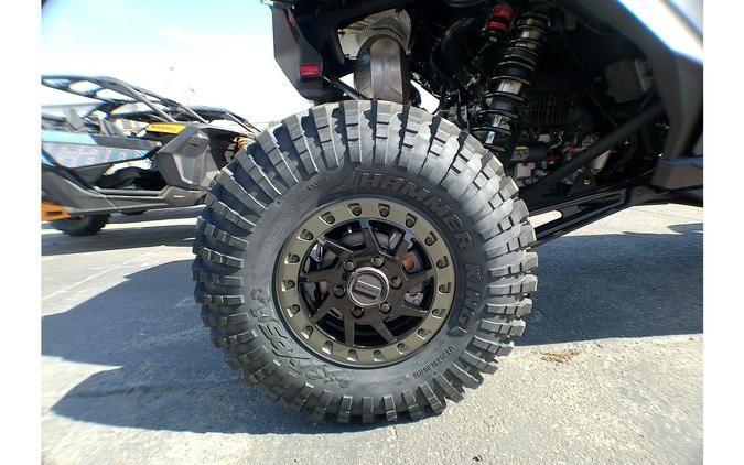 2026 Can-Am SSV MAV R MAX XRC