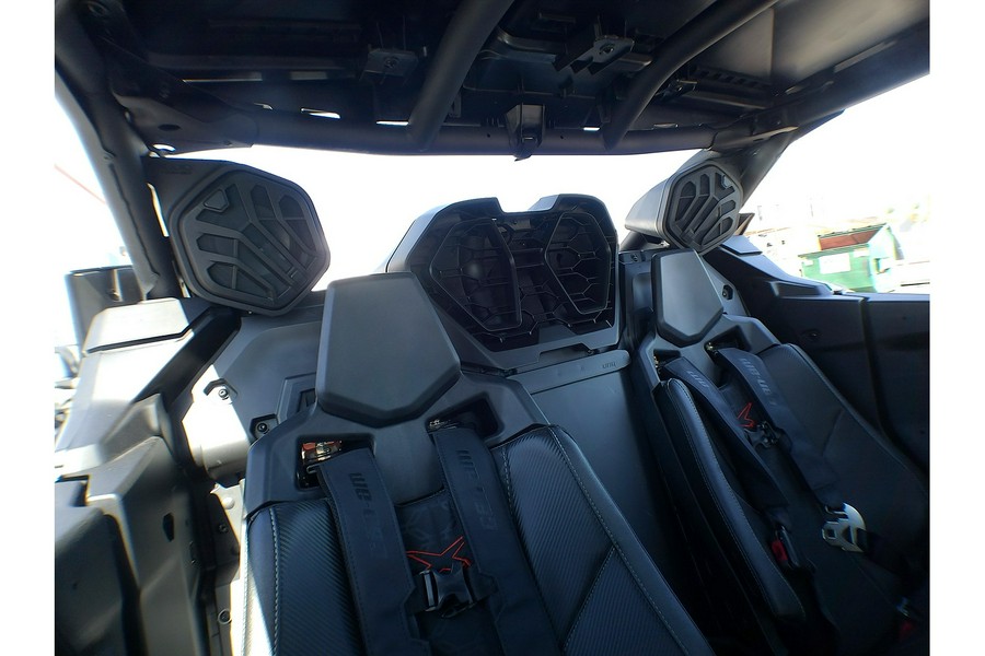 2026 Can-Am SSV MAV R MAX XRC