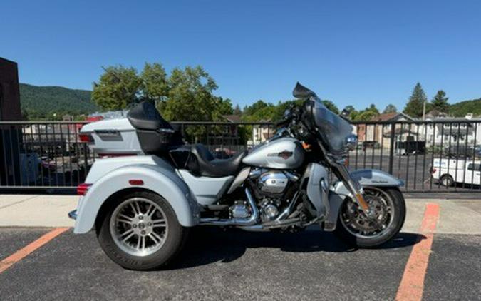 2023 Harley-Davidson® Tri Glide® Ultra FLHTCUTG