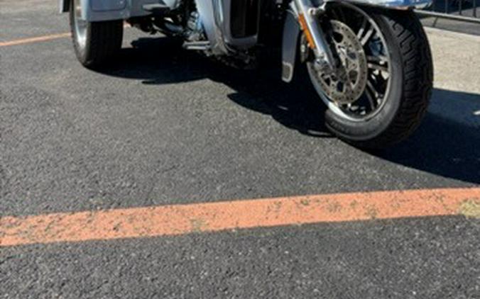 2023 Harley-Davidson® Tri Glide® Ultra FLHTCUTG