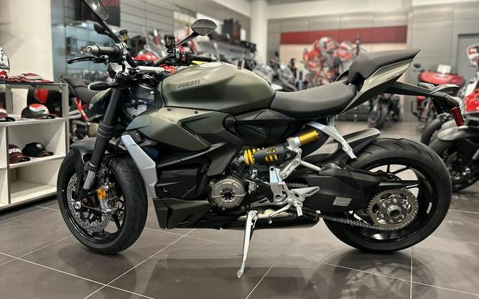 2024 Ducati Streetfighter V2 Storm Green