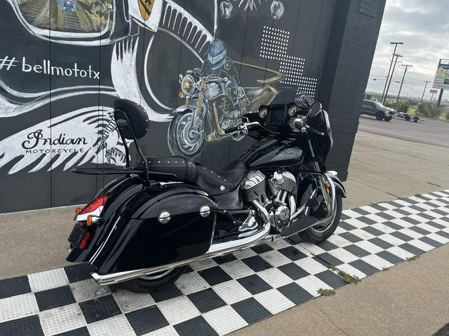 2017 Indian Motorcycle® Chieftain® Thunder Black Pearl