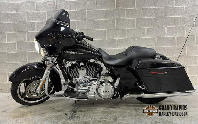 2013 Harley-Davidson® FLHX - Street Glide®