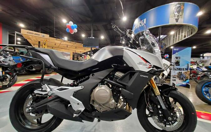 2023 CFMoto 650 ADVENTURA