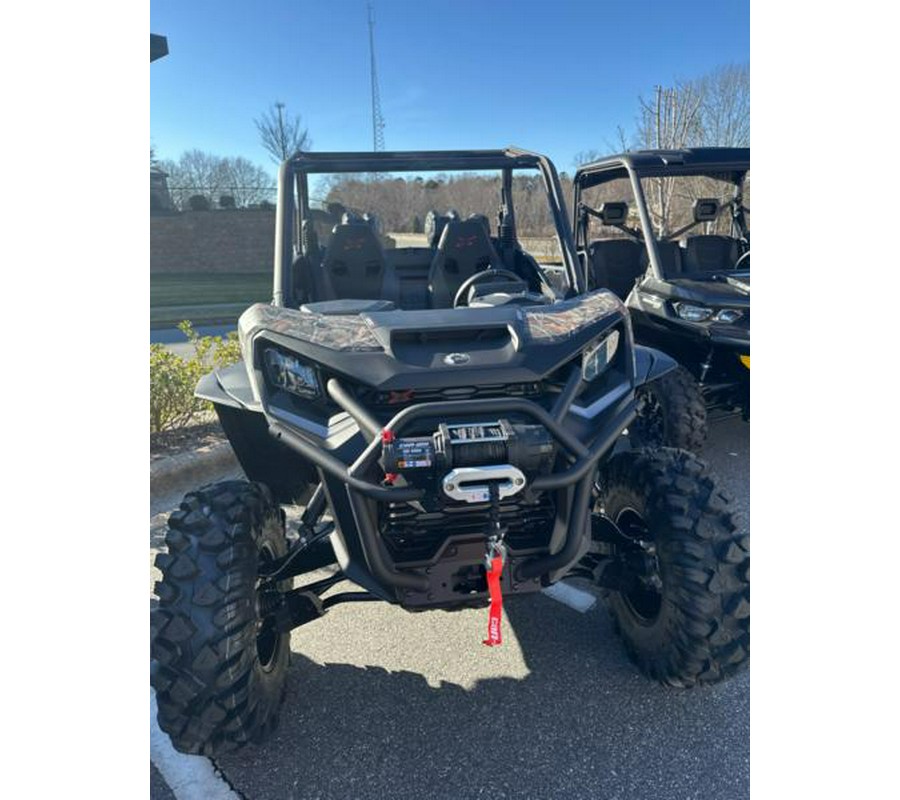 2026 Can-Am® Commander X mr 1000R Dark Wildland Camo