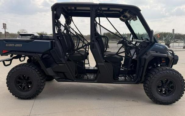 2026 Can-Am® Defender MAX XT HD11 With 10.25 in.display