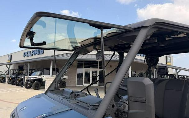 2026 Can-Am® Defender MAX XT HD11 With 10.25 in.display