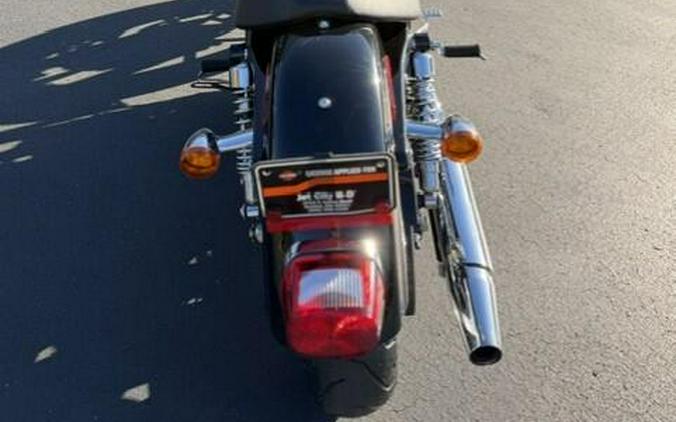 2015 Harley-Davidson 883 Roadster XL883R