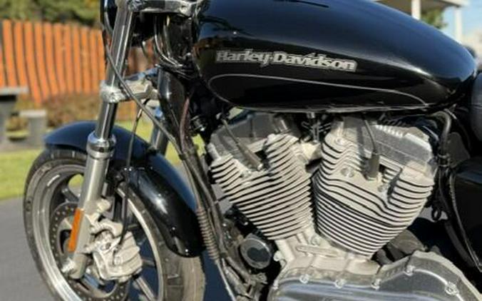 2015 Harley-Davidson 883 Roadster XL883R