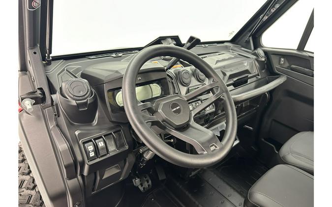 2024 Can-Am Defender Limited CAB HD10