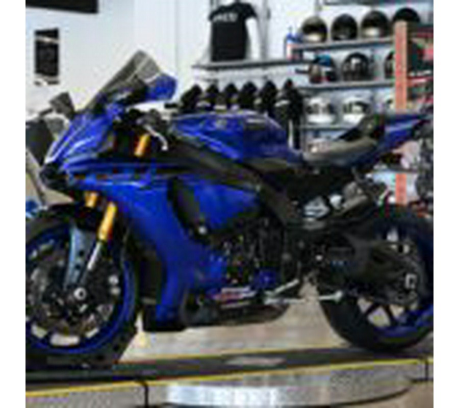 2018 Yamaha R1