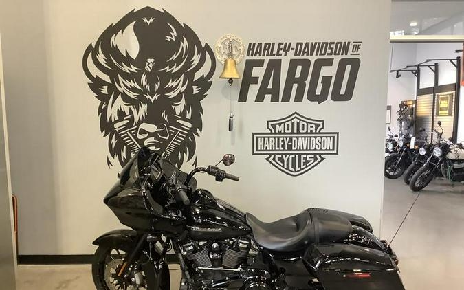 2018 Harley-Davidson® FLTRXS - Road Glide® Special