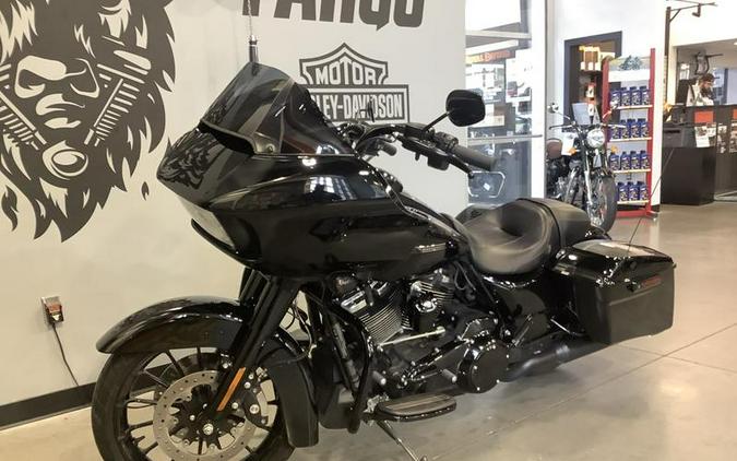 2018 Harley-Davidson® FLTRXS - Road Glide® Special