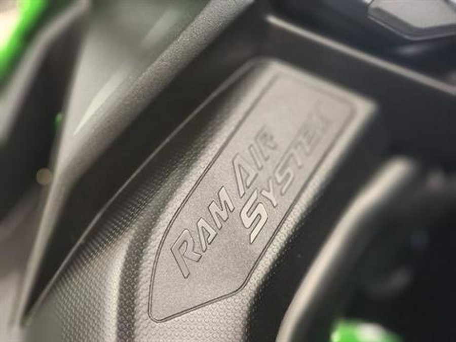 2025 Kawasaki Ninja ZX-4RR KRT Edition ABS