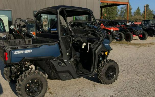 2025 Can-Am® Defender XT HD10