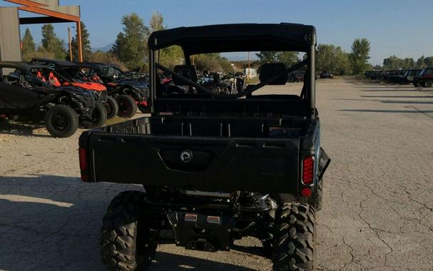 2025 Can-Am® Defender XT HD10